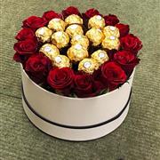 Passionate Love Ferrero Rocher Chocolate and Rose Hatbox